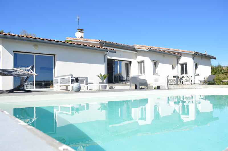 French property for sale in Castelnau-sur-Gupie, Lot-et-Garonne - €492,900 - photo 0