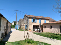 Maison à vendre à Montamisé, Vienne - 440.000 € - photo 1