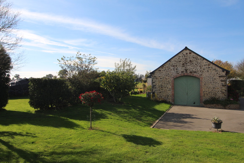 French property for sale in La Selle-Craonnaise, Mayenne - €460,000 - photo 9
