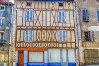 Maison à Confolens, Charente - photo 1