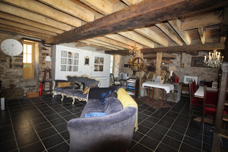 French property for sale in Craon, Mayenne - €585,000 - photo 7
