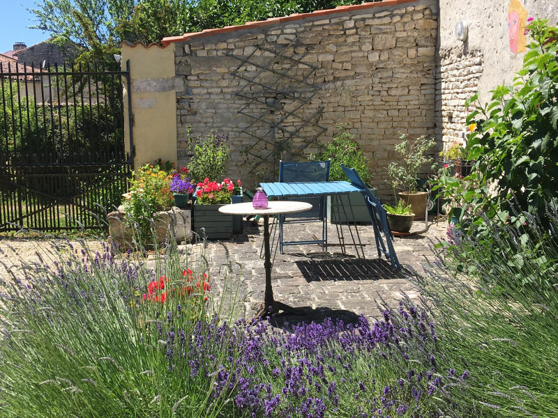 French property for sale in Beauvais-sur-Matha, Charente-Maritime - €299,600 - photo 4