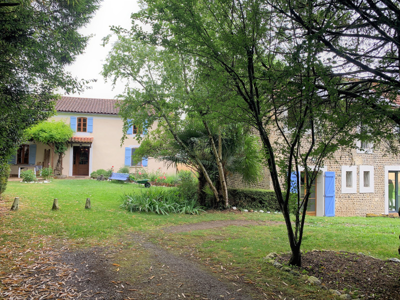House for sale in Goux Gers Pretty farmhouse with newly renovated 2