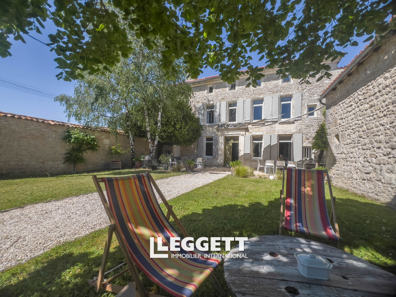 Maison 8 pièce(s), ANGOULÊME