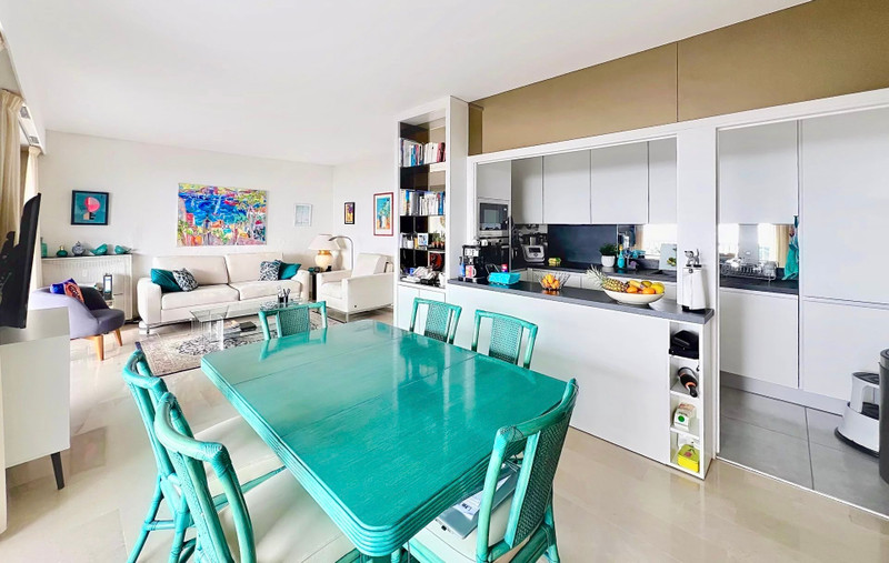 French property for sale in Cannes, Alpes-Maritimes - €695,000 - photo 1