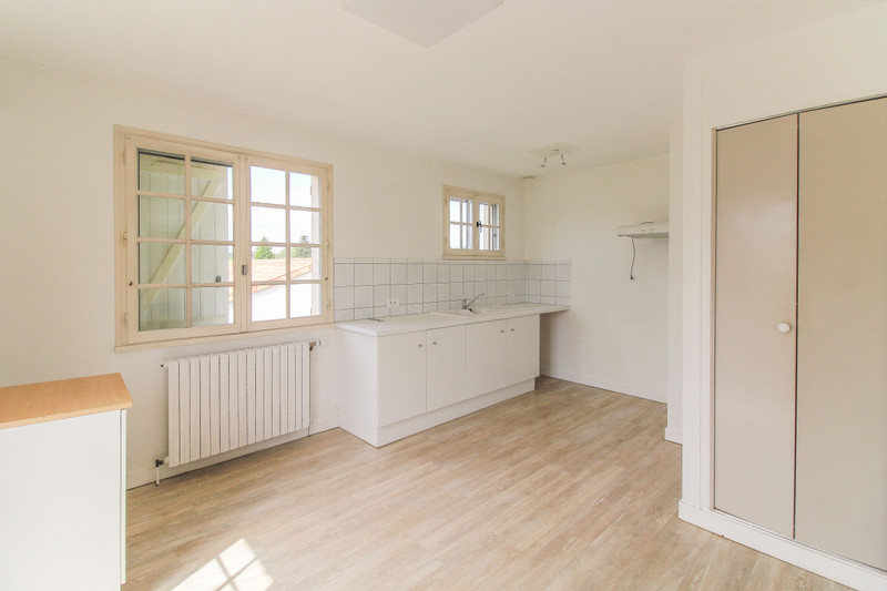French property for sale in Secondigny, Deux-Sèvres - €149,800 - photo 2