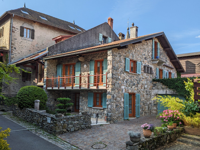 Maison à Nernier, Haute-Savoie - photo 1