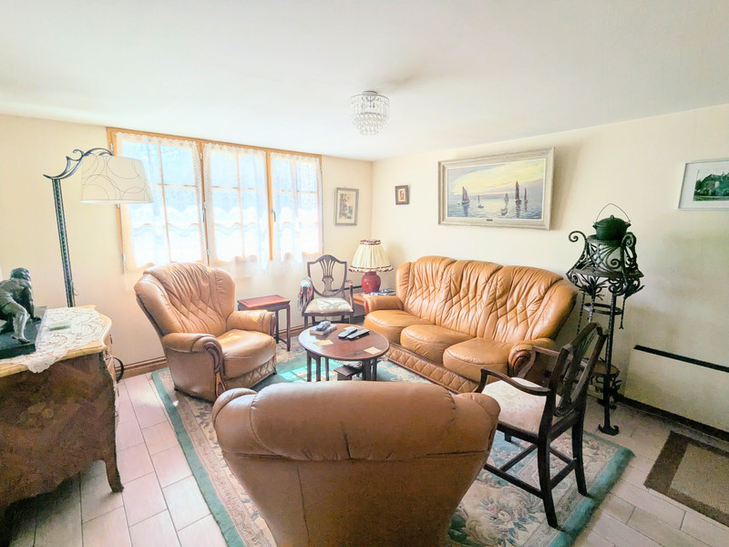 French property for sale in Arnac-Pompadour, Corrèze - €299,000 - photo 4