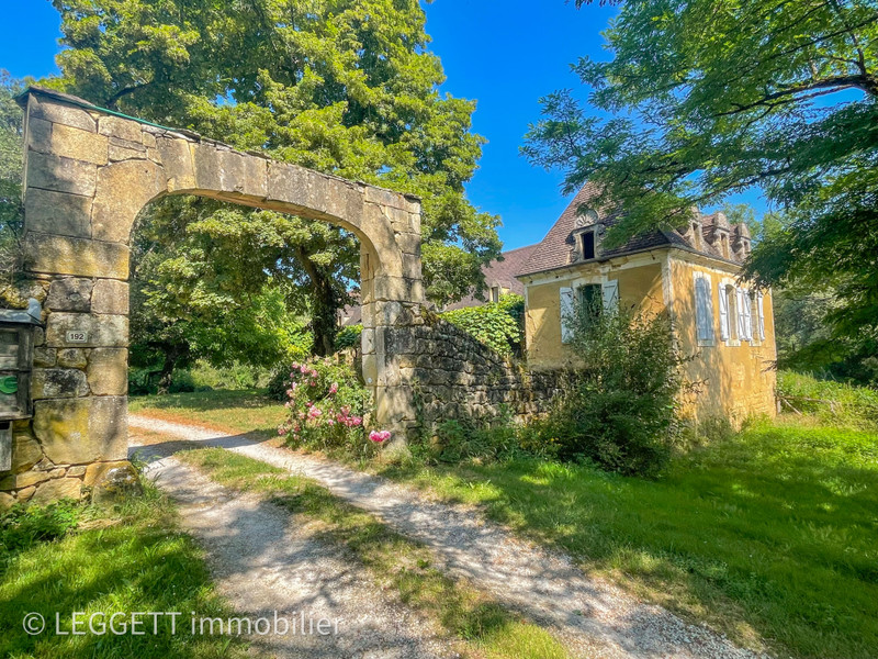 French property for sale in Sainte-Mondane, Dordogne - €657,200 - photo 0