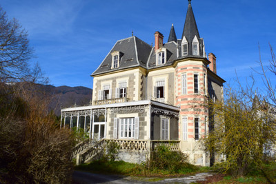 Chateau à vendre à Marignac, Haute-Garonne, Midi-Pyrénées, avec Leggett Immobilier