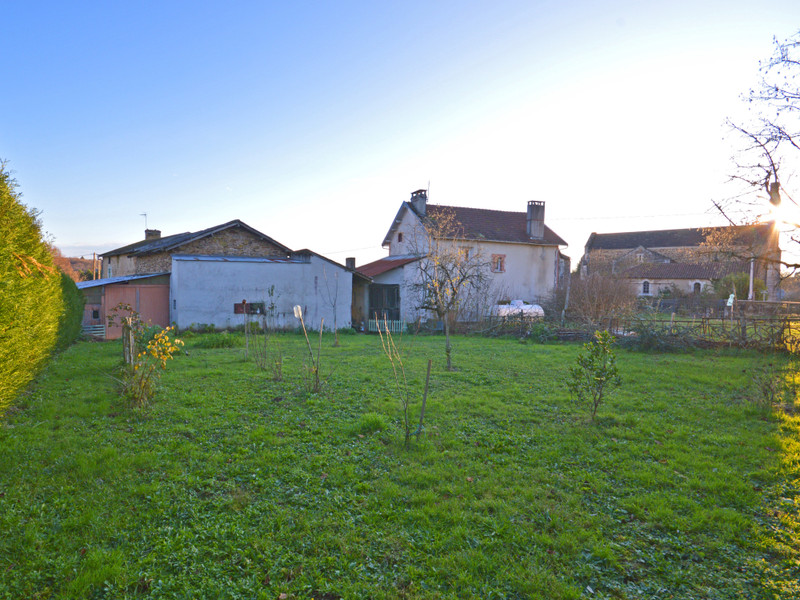 French property for sale in Thiviers, Dordogne - €140,000 - photo 9