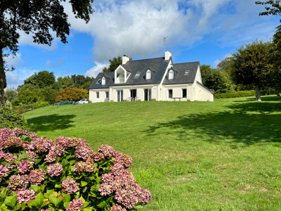 Maison à vendre à La Forêt-Fouesnant, Finistère, Bretagne, avec Leggett Immobilier