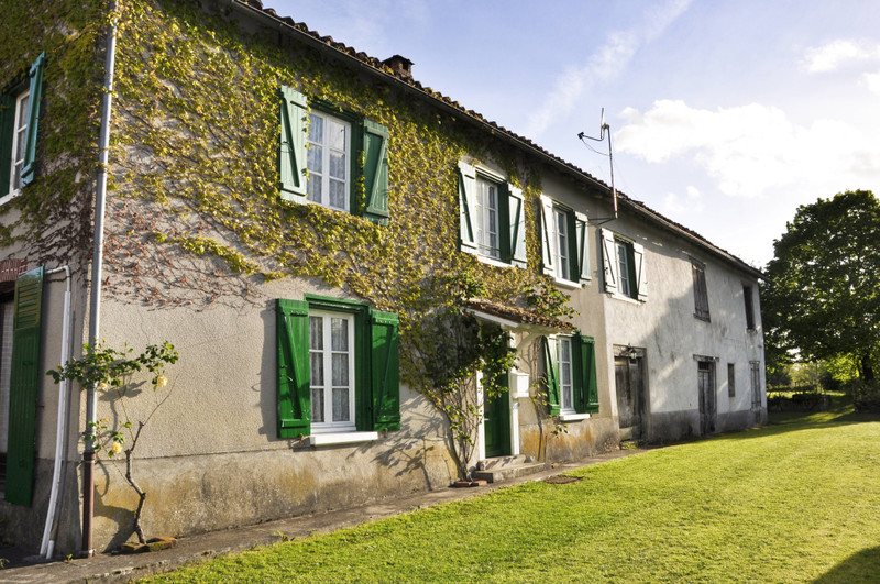 Maison à vendre à Saint-Martial-sur-Isop, Haute-Vienne - 119 900 € - photo 1 Maison à vendre à Saint-Martial-sur-Isop, Haute-Vienne - 119 900 € - photo 1