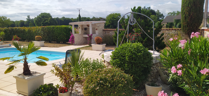 French property for sale in Neuvic, Dordogne - €455,800 - photo 0
