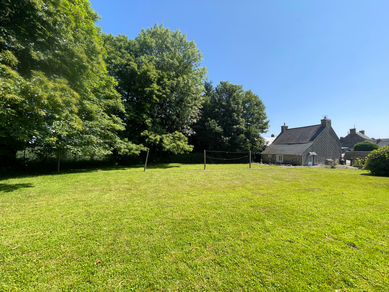 French property for sale in Saint-Gilles-Pligeaux, Côtes-d'Armor - €89,650 - photo 1