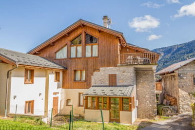 Ski property for sale in  - €800,000 - photo 1