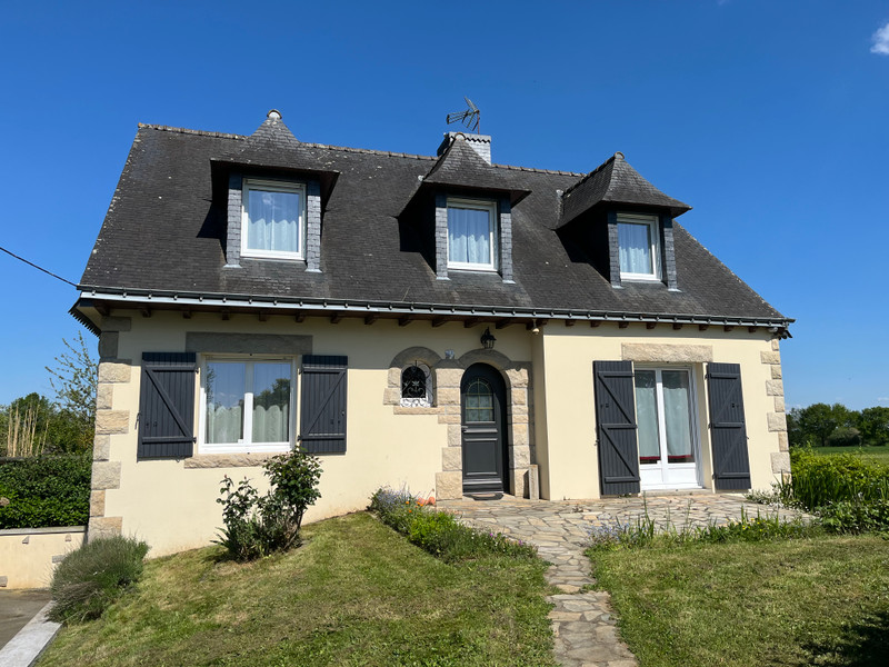 Maison à vendre à Saint-Brieuc-de-Mauron, Morbihan - 225.000 € - photo 1