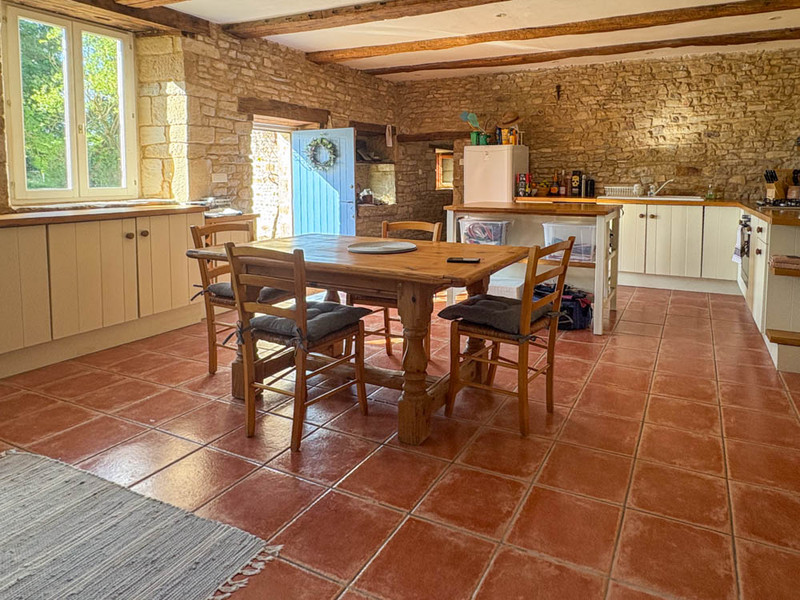 French property for sale in Messé, Deux-Sèvres - €199,900 - photo 4