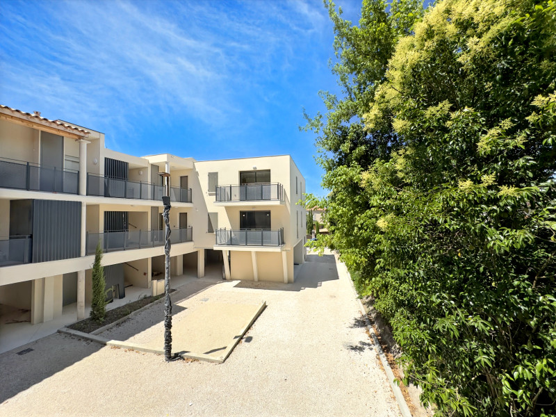 French property for sale in Saint-Rémy-de-Provence, Bouches-du-Rhône - €549,850 - photo 7