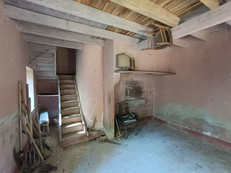 French property for sale in Auzances, Creuse - €119,900 - photo 5