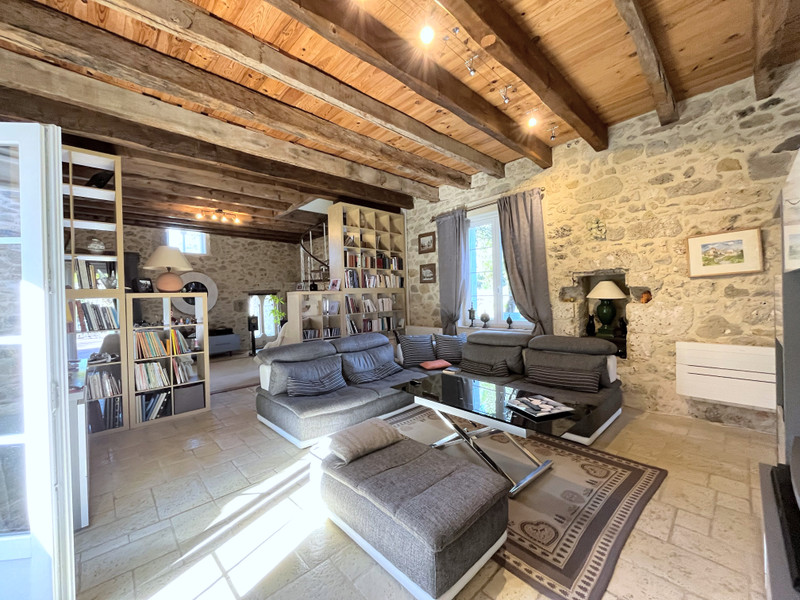 French property for sale in Prayssas, Lot-et-Garonne - €330,000 - photo 7