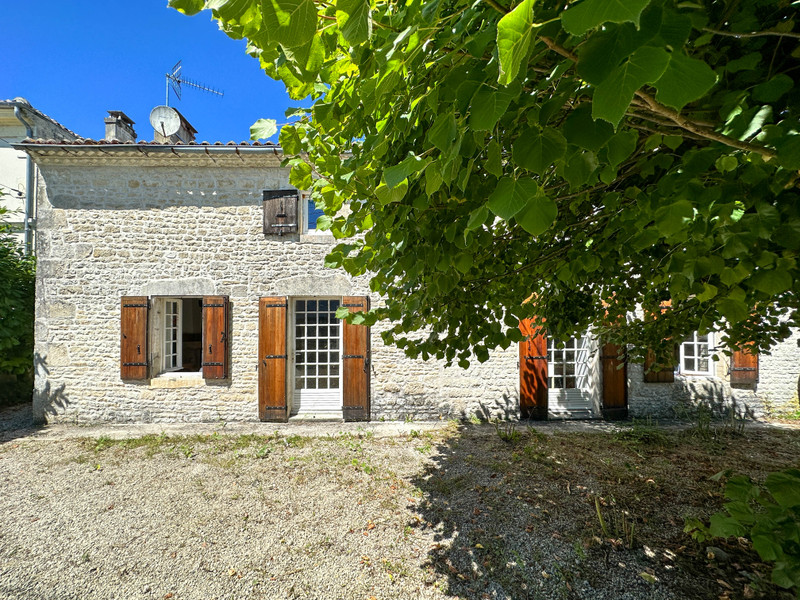 Maison à vendre à Varaize, Charente-Maritime - 134 750 € - photo 1