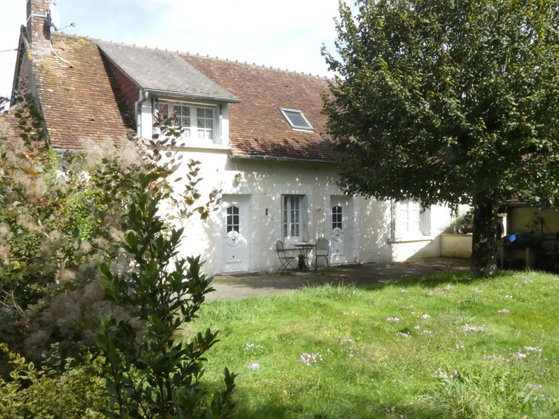 Maison à vendre à Langé, Indre - 147.125 € - photo 1