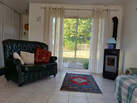 Maison à vendre à Benest, Charente - 235.400 € - photo 2