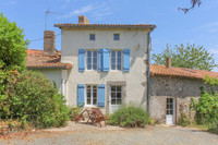 Maison à vendre à Azay-sur-Thouet, Deux-Sèvres - 187 000 € - photo 1
