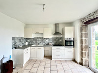 Maison à vendre à Le Grand-Bourg, Creuse - 141.700 € - photo 4