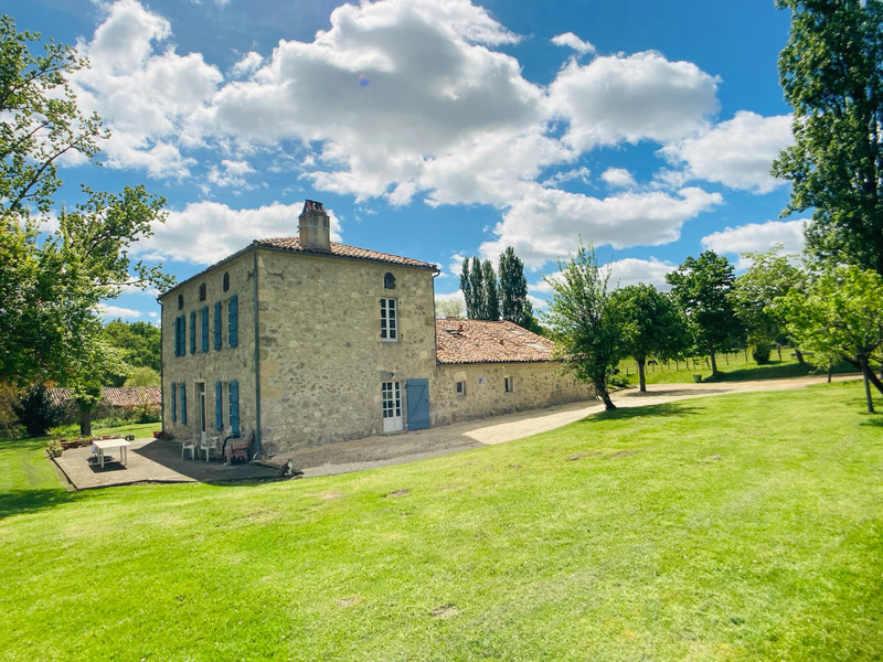 French property for sale in Sainte-Maure-de-Peyriac, Lot-et-Garonne - €675,000 - photo 1