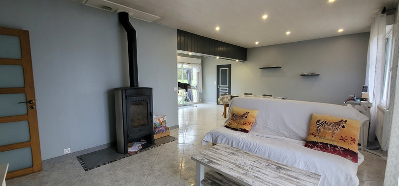 French property for sale in Suaux, Charente - €178,950 - photo 3