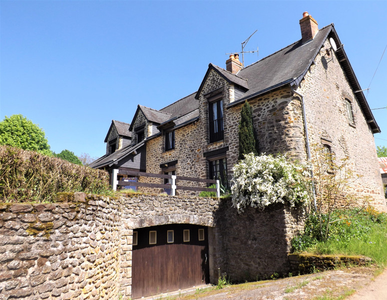 French property for sale in Champgenéteux, Mayenne - photo 9