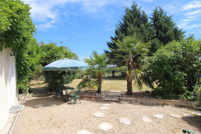 French property for sale in Charnizay, Indre-et-Loire - €93,500 - photo 1