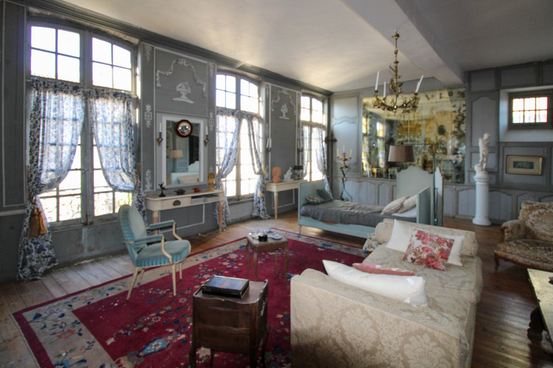 House for sale in SaintJeand'Angély CharenteMaritime An