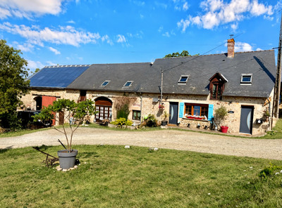 Maison à vendre à Villaines-la-Juhel, Mayenne, Pays de la Loire, avec Leggett Immobilier