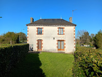 Propriété à vendre à Lathus-Saint-Rémy, Vienne - 82 000 € - photo n°3
