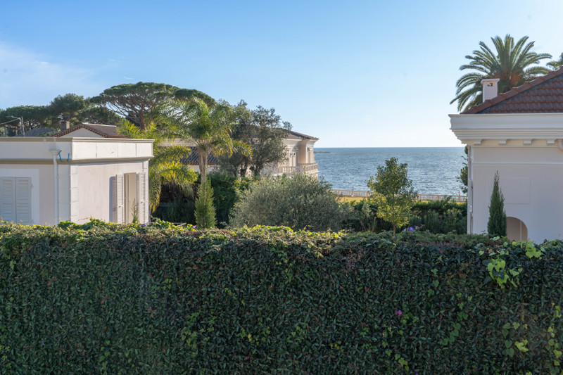 French property for sale in Antibes, Alpes-Maritimes - €4,500,000 - photo 10
