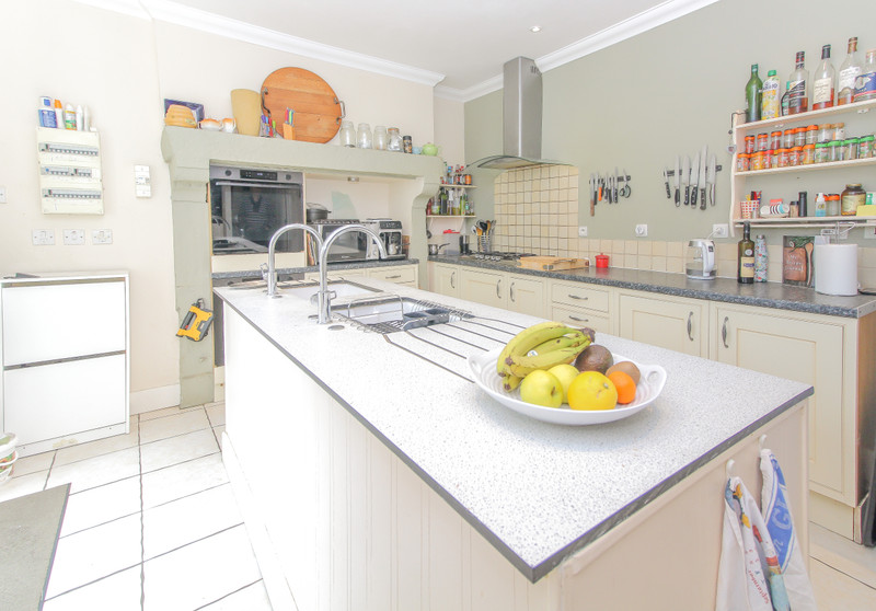 French property for sale in Le Chillou, Deux-Sèvres - €788,000 - photo 5