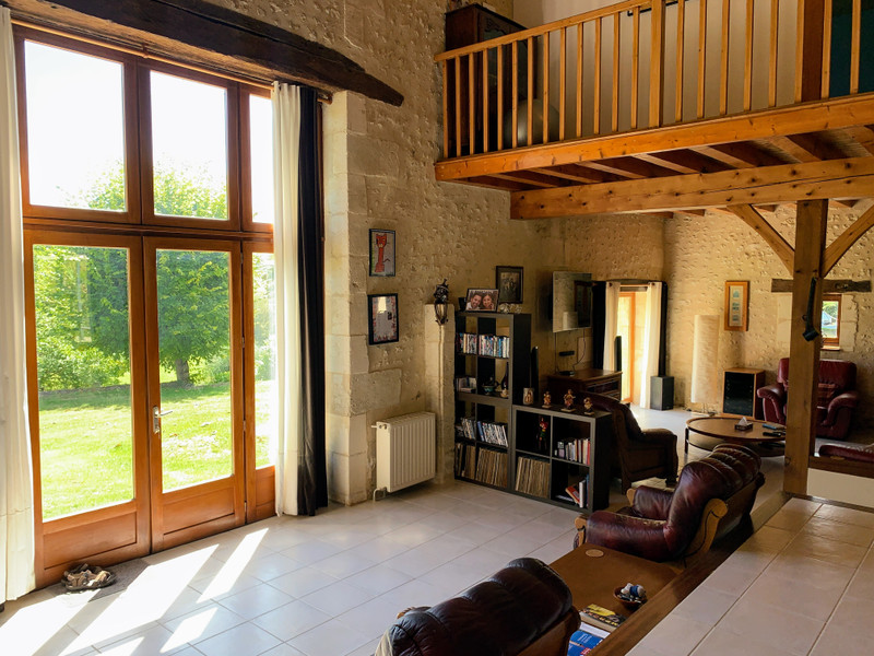 French property for sale in Chalais, Charente - €376,300 - photo 3
