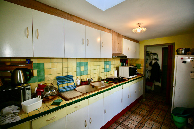 French property for sale in Écuras, Charente - €88,000 - photo 4