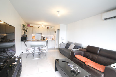French property for sale in Nice, Alpes-Maritimes - €353,000 - photo 8
