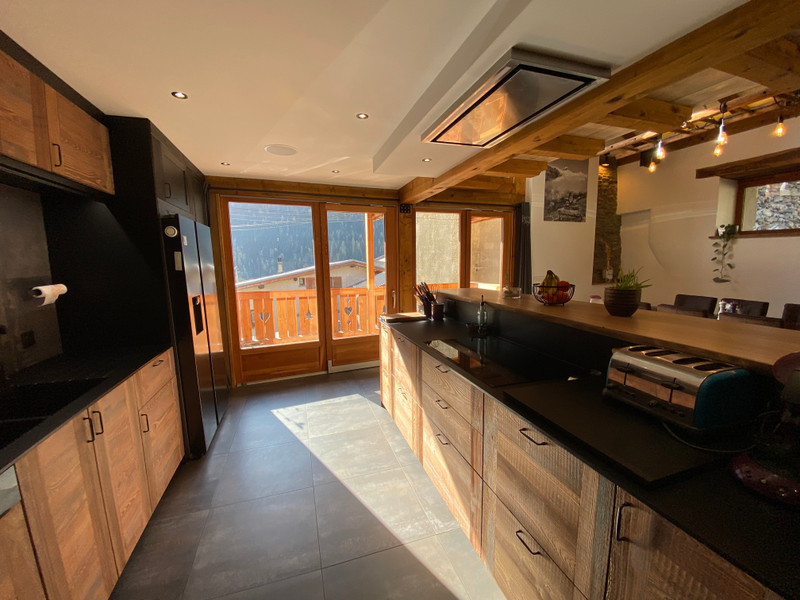 Ski property for sale in Val d'Isere - €645,000 - photo 6