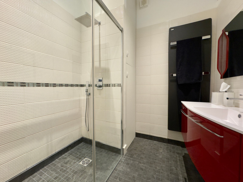 French property for sale in Saint-Rémy-de-Provence, Bouches-du-Rhône - €335,000 - photo 9