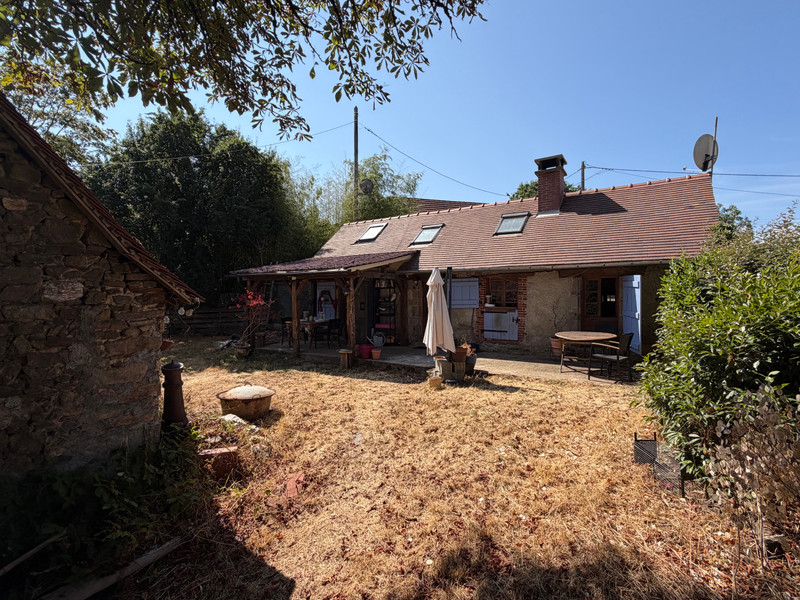 French property for sale in Saint-Cyr-les-Champagnes, Dordogne - €142,800 - photo 1