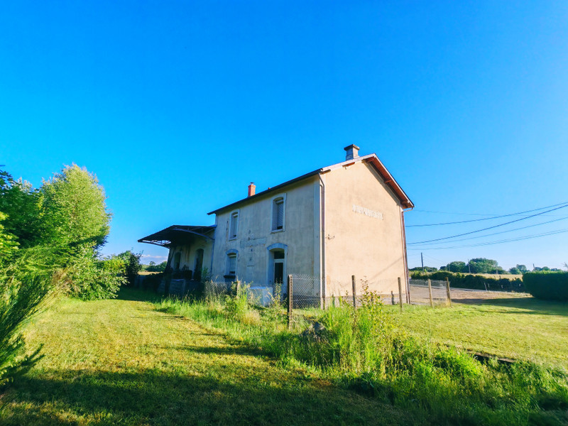 French property for sale in Saint-Gervais-d'Auvergne, Puy-de-Dôme - €130,800 - photo 2