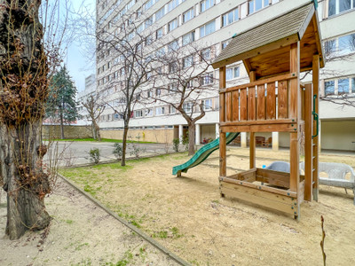 French property for sale in Clichy, Hauts-de-Seine - €398,000 - photo 9