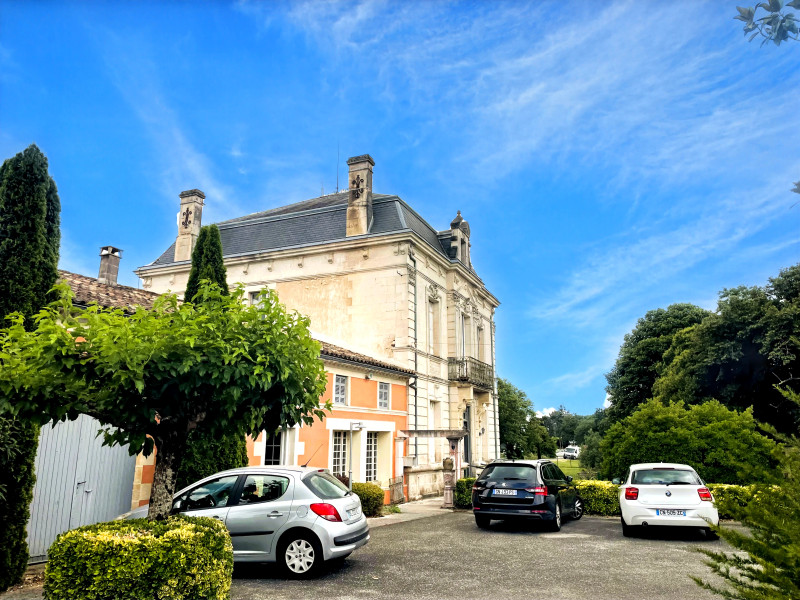 French property for sale in Saint-Aubin-de-Blaye, Gironde - €371,000 - photo 0