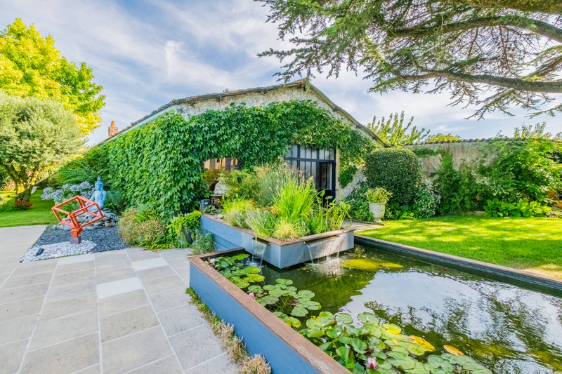 French property for sale in La Rochelle, Charente-Maritime - €1,500,000 - photo 9
