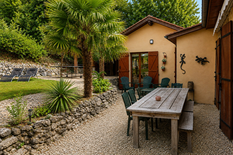 French property for sale in Tursac, Dordogne - €275,000 - photo 2